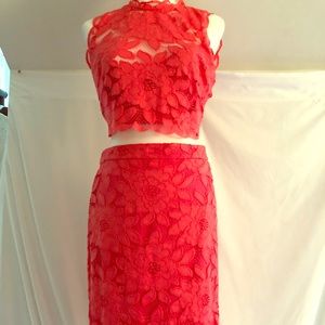 Bebe size 10 top crop Lacey skirt set